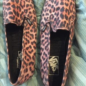 Vans leopard slip on
